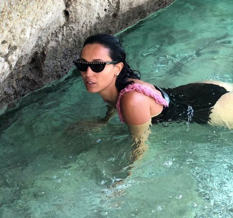 Caterina Balivo model erotic photos