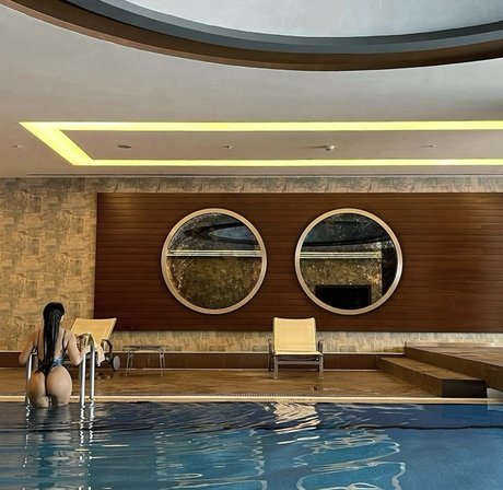 Akirayass porn actress photo