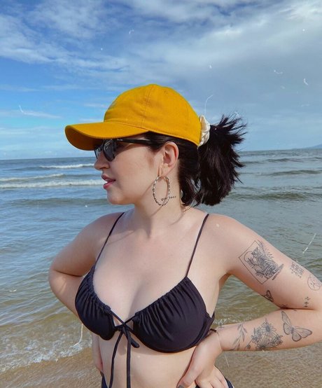 Bella Sant sexy pornstar picture