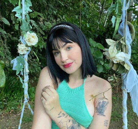 Bella Sant star xxx images