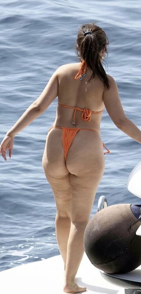 Camilla Cabelo pornstar hot photo