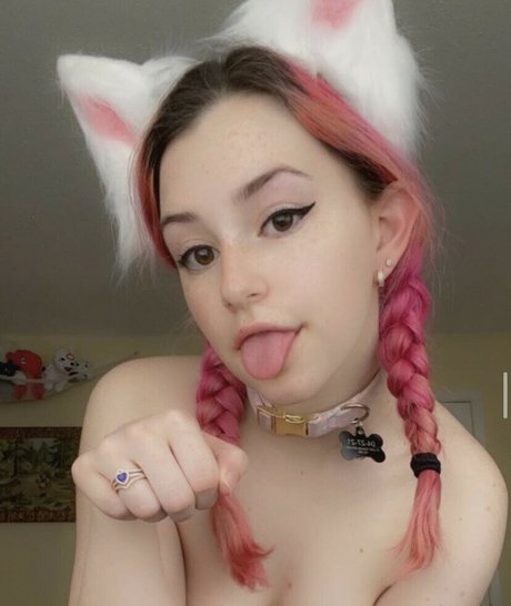 strawburrykitten xxx actress images