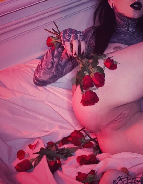 Erotic Funeral naked model pic