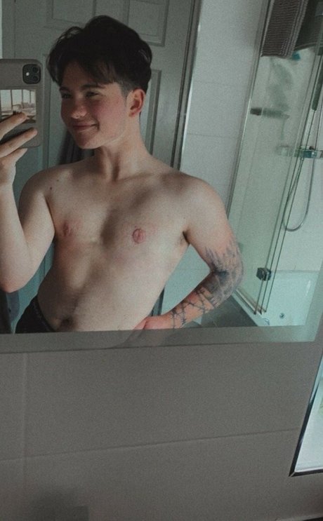 Eric Wakeham nude star photo