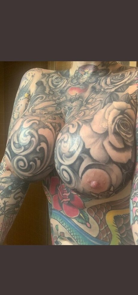 Kandyisbadass top pornstar photo