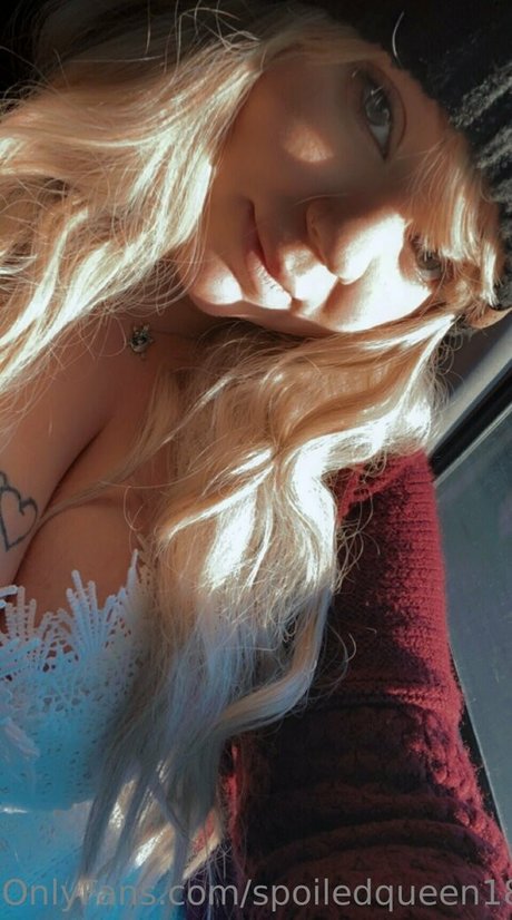 spoiledqueen180 art model picture