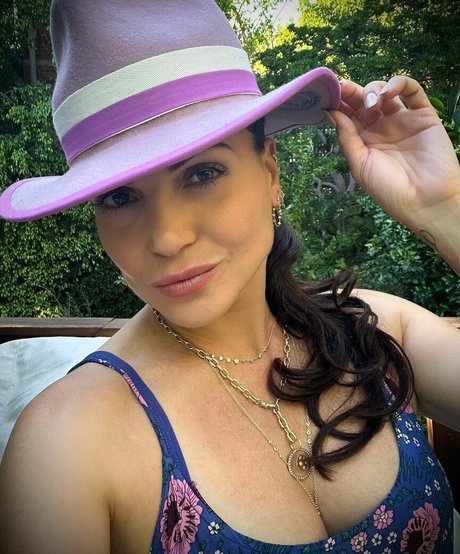 Lana Parilla star exclusive galleries