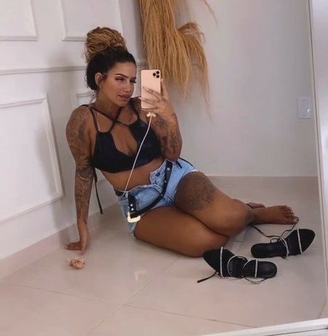 Muito Linda sex pornstar pic