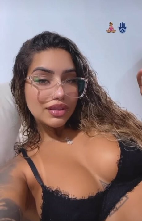 Muito Linda star naked picture