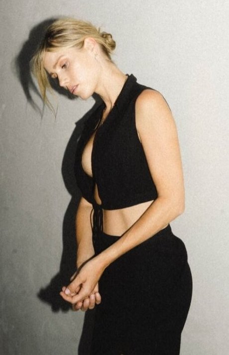 Claire Holt star xxx galleries