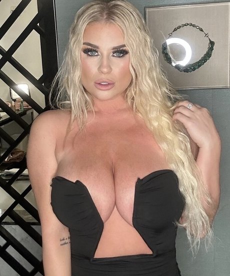 Chloe Michelle top pornstar img