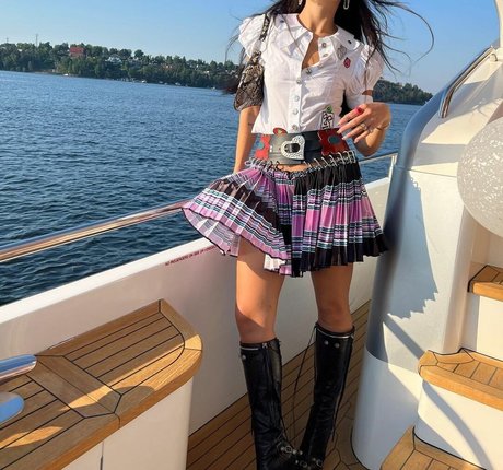 blindfold onlyfans pretty pics