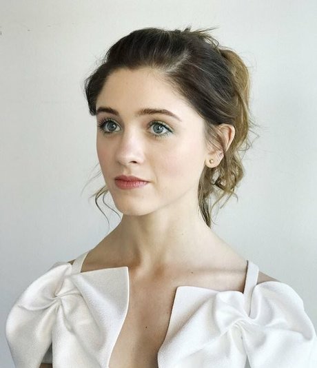 Natalia Dyer perfect star galleries