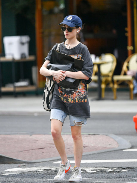 Natalia Dyer adult actress img