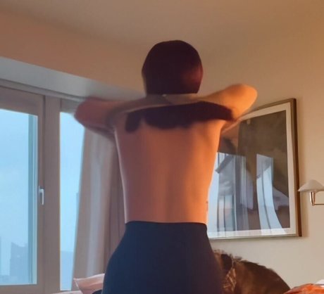 Joanna Jojo Levesque beautiful star pictures