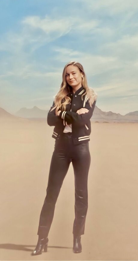 Brie Larson pornstar photo