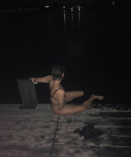 Shelley Hennig naked pornstar gallery