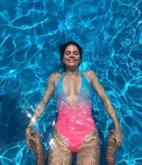 Shelley Hennig star hd pictures