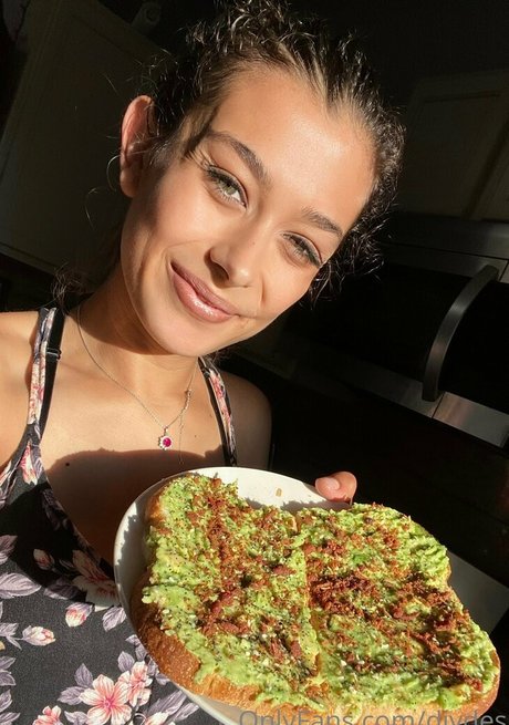 diydes adult star archive