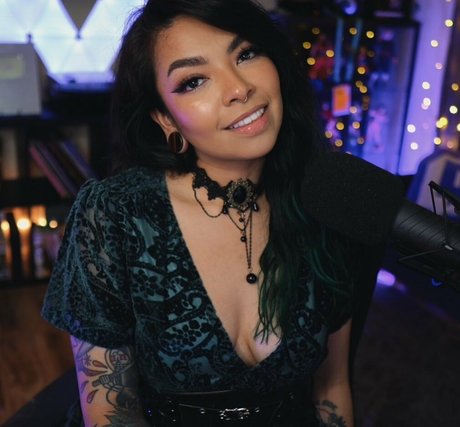 Aileen Senpai nudes star image