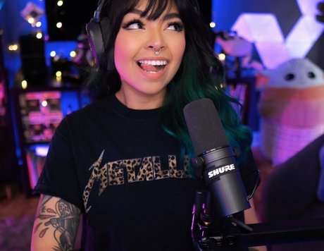 Aileen Senpai hot model archive