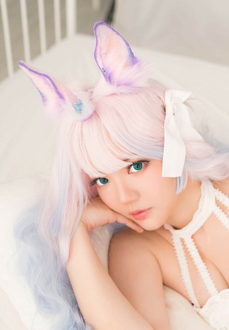 Ying Tze sexy star pics