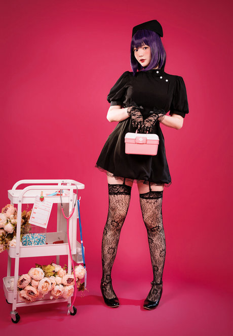 Ying Tze nude model gallery