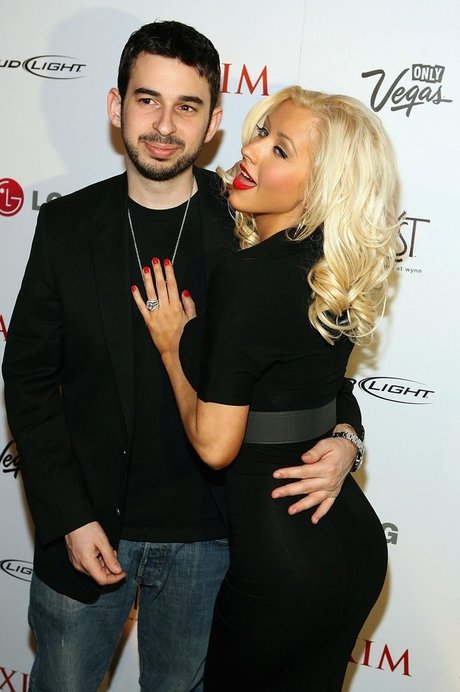 Christina Aguilera sexy model img