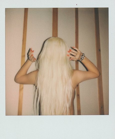 Christina Aguilera free star gallery