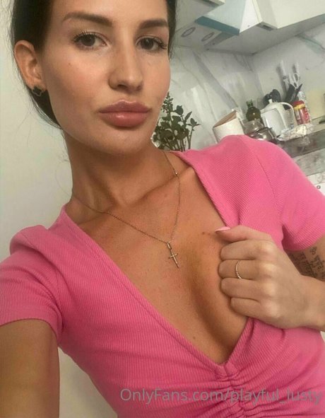 lusty stabber exclusive model pic