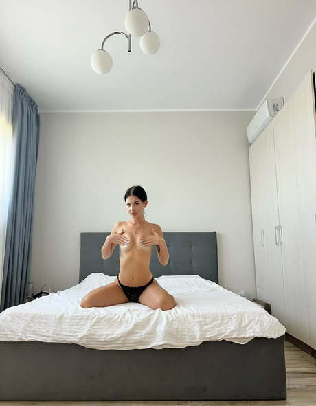 lusty stabber nice actress pictures