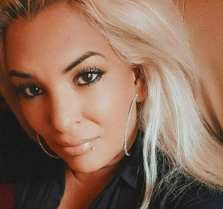 pamelalinks nudes model images