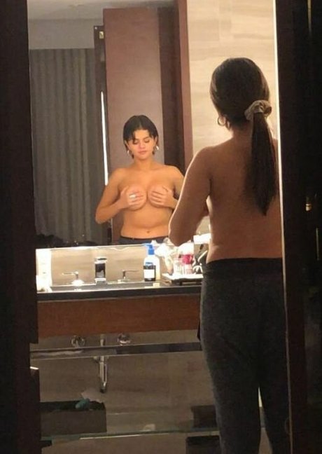 brunette onlyfans hot porn picture