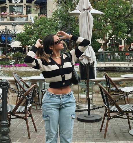 Gabriela Moura profile pic