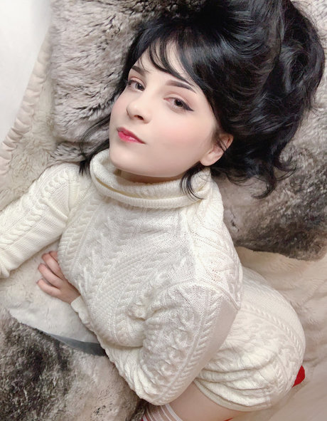 Hiso Neko star sexy gallery