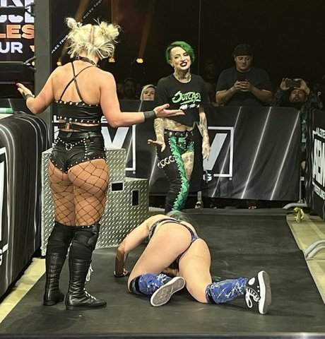 Skye Dolecki beautiful actress pictures