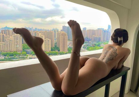 beautiful asian onlyfans art naked pictures