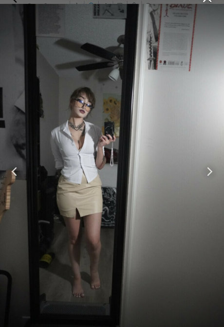 Redroomromance pornographic actress photo