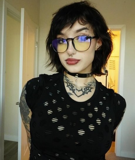 Redroomromance pornstar nice archive