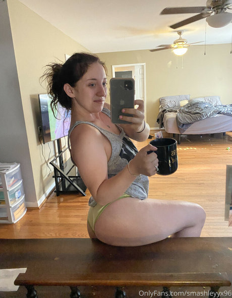 smashleyyx96 star porn pictures