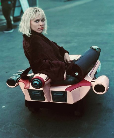 Ivanna Sakhno pornstar galleries