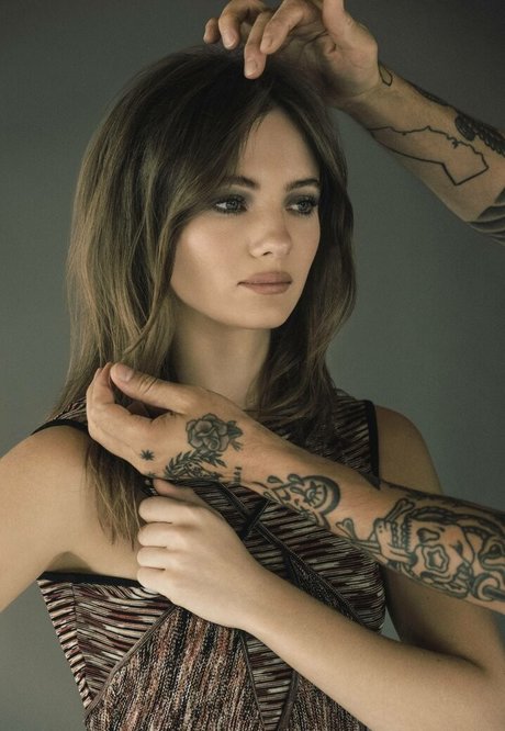 Freya Allan naked pornstar pictures