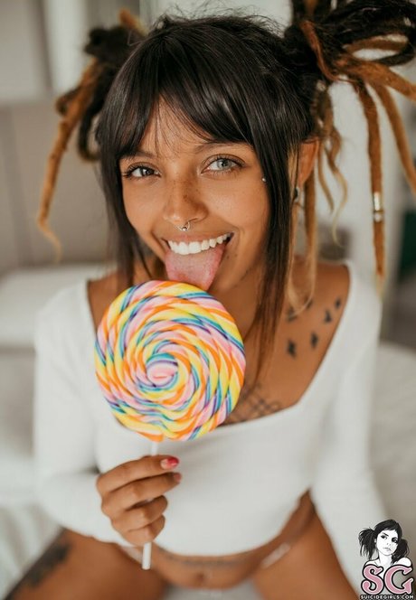 MaimyNyan xxx actress gallery