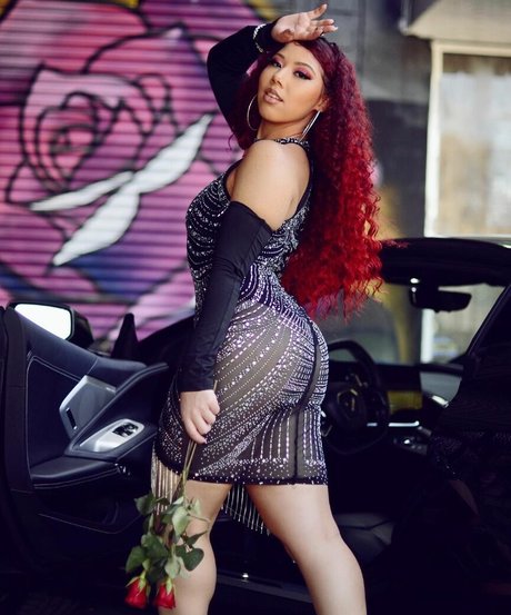 Kiah Dream pretty model photo