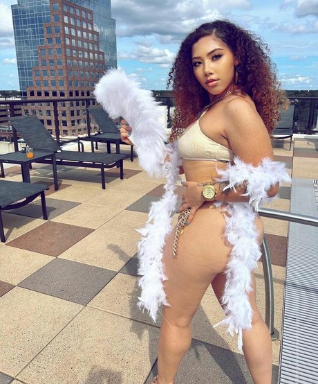 Kiah Dream perfect pornstar archive