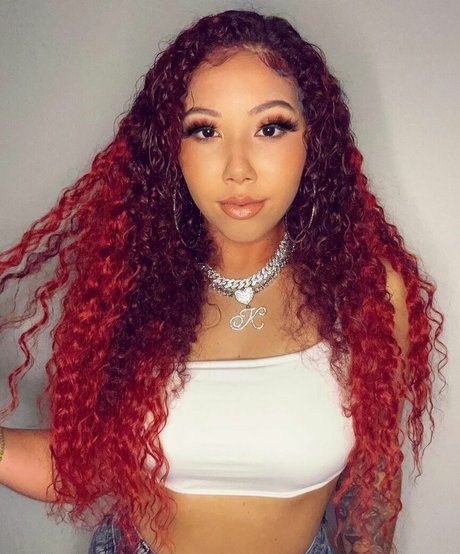 Kiah Dream hd pornstar photos