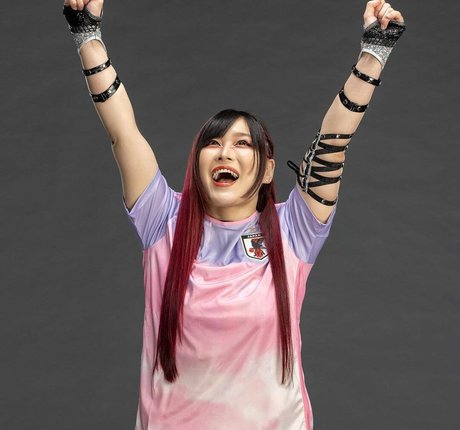 Iyo Sky hot star galleries