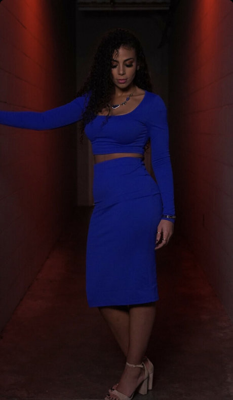 Samantha Irvin model nice pictures