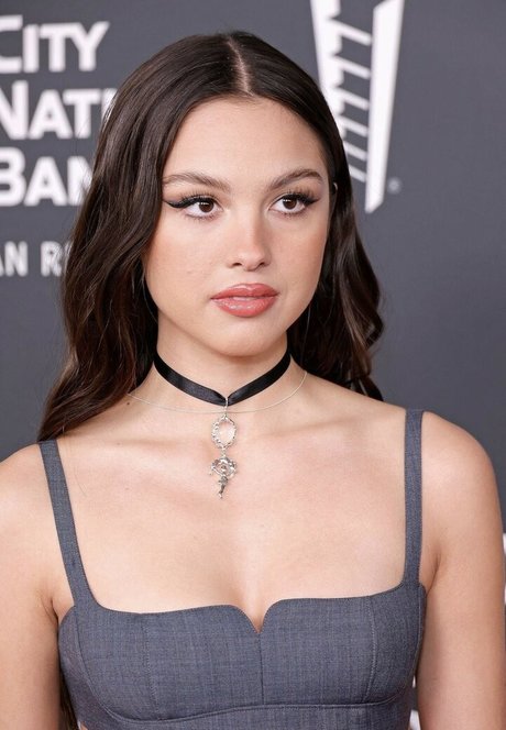 Olivia Rodrigo top star galleries