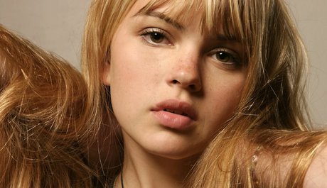 Aimee Richelle Teegarden star best pictures